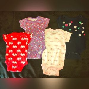 4 baby girl onesies, size 6-9m